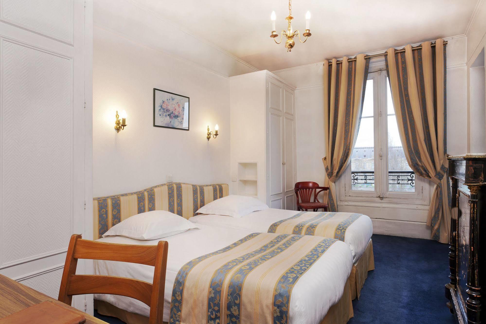 Hotel Du Quai Voltaire Париж Экстерьер фото